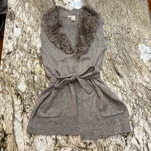 DKNY Jeans Cardigan Sweater Vest Duster Size M Faux Fur Neckline Tan With Belt